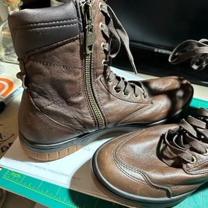 Diesel boots size 11, men’s brand new